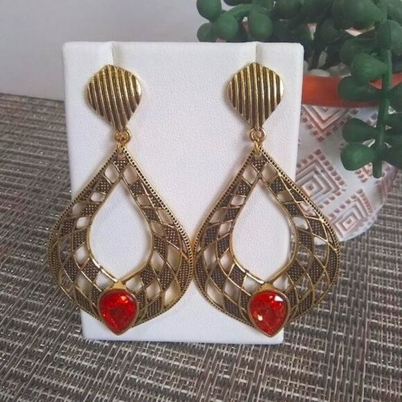 Red Jewel Cutout Teardrop Earrings - Picture 1 of 5